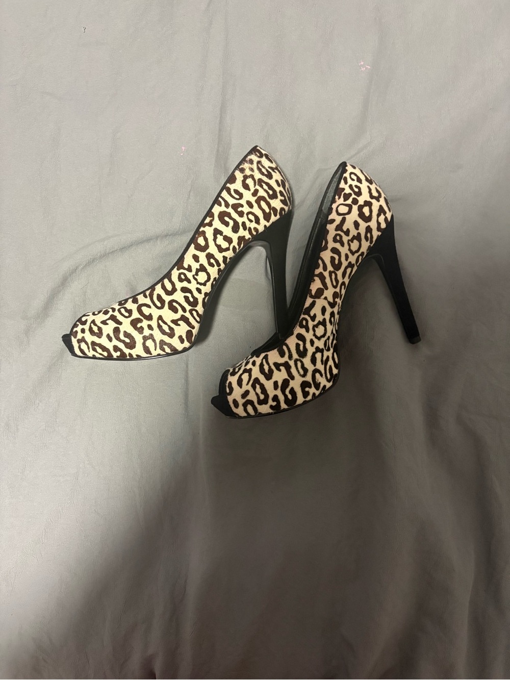 Guess Leopard-Print Peep-Toe High Heels in Black and Cream